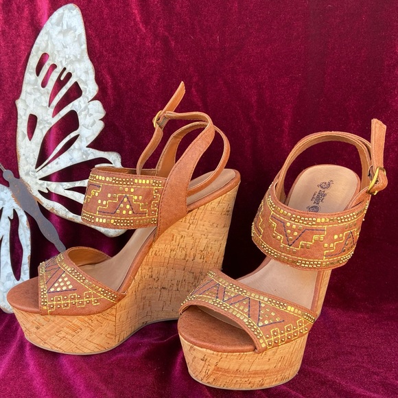 Nine West Vintage America Tan Cork Wedges Sz 8.5 - Picture 2 of 5
